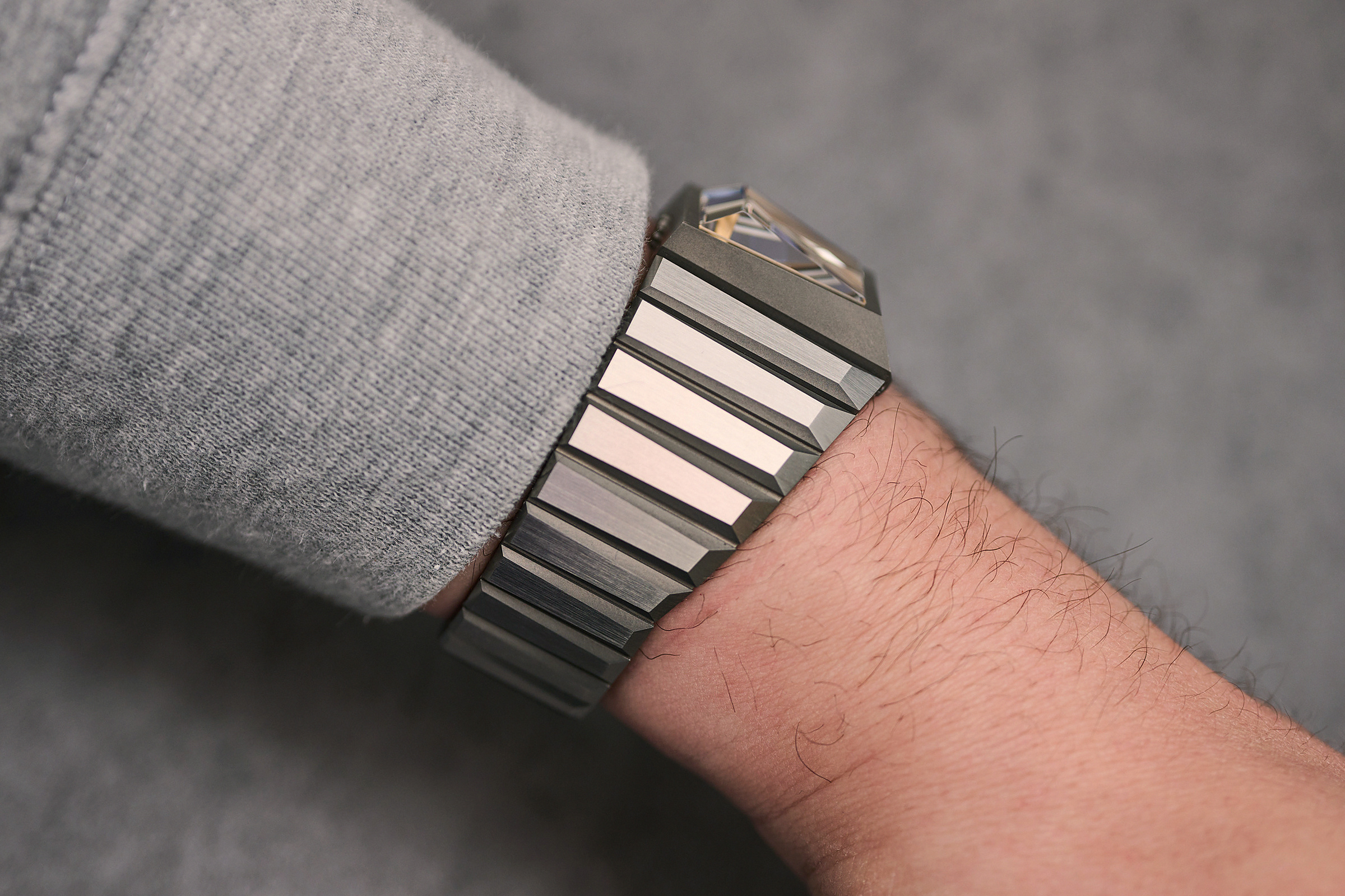 Часы Toledano & Chan b/1.3r