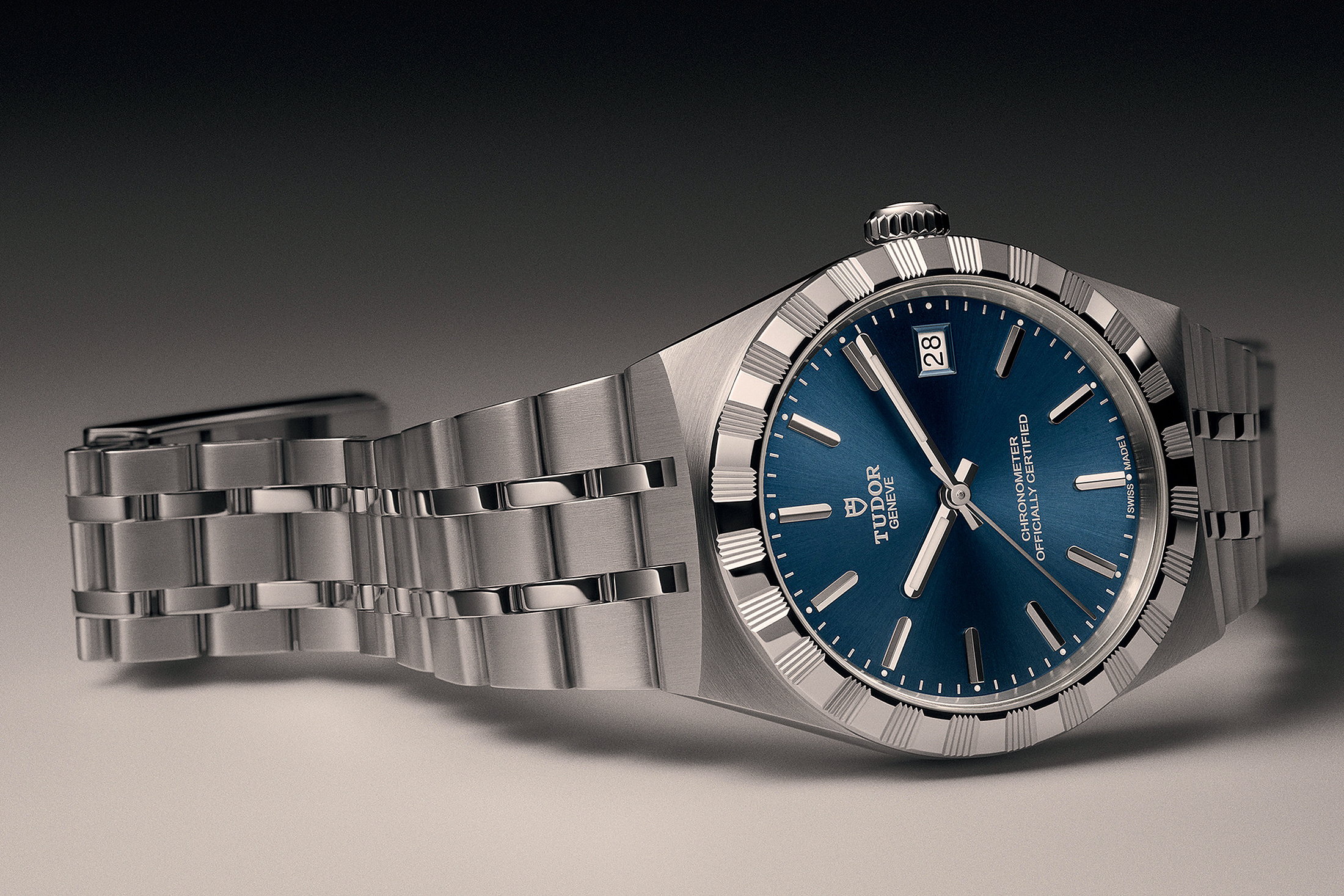 Часы Tudor Royal 2026