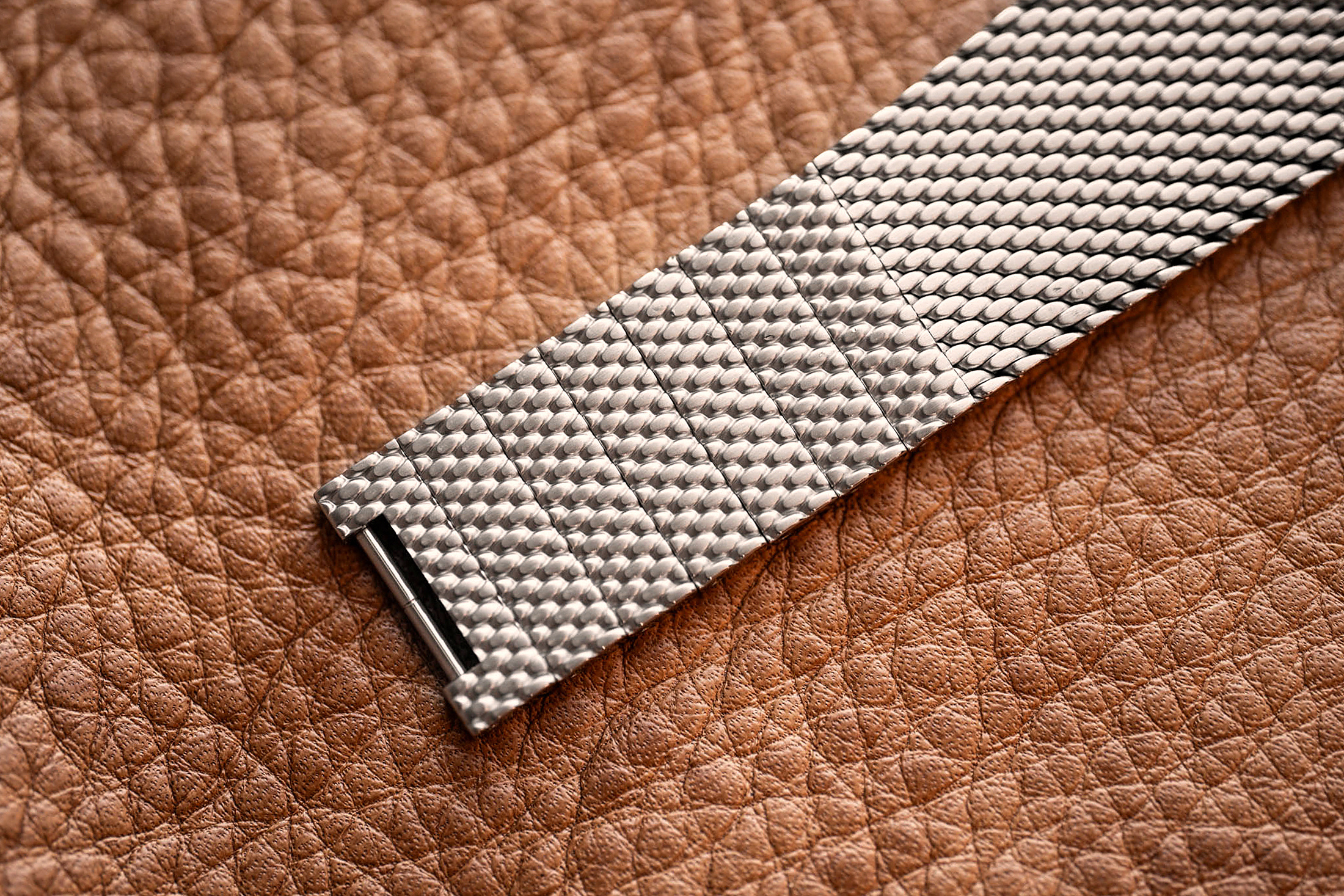 Longines Hydroconquest 2026: Браслет Mesh крупным планом