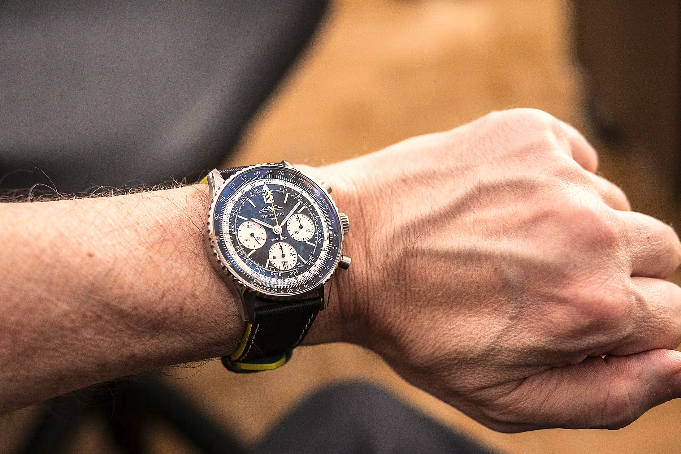 задняя крышка часов Breitling