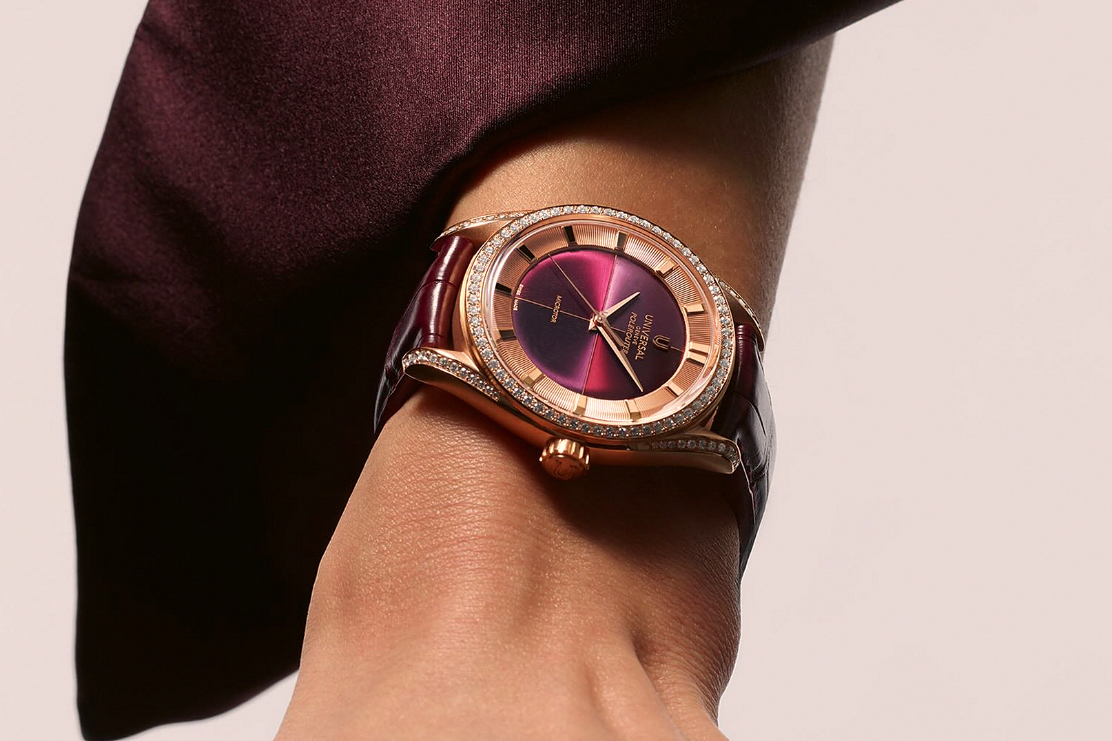 Полерутер Camaïeu на запястье