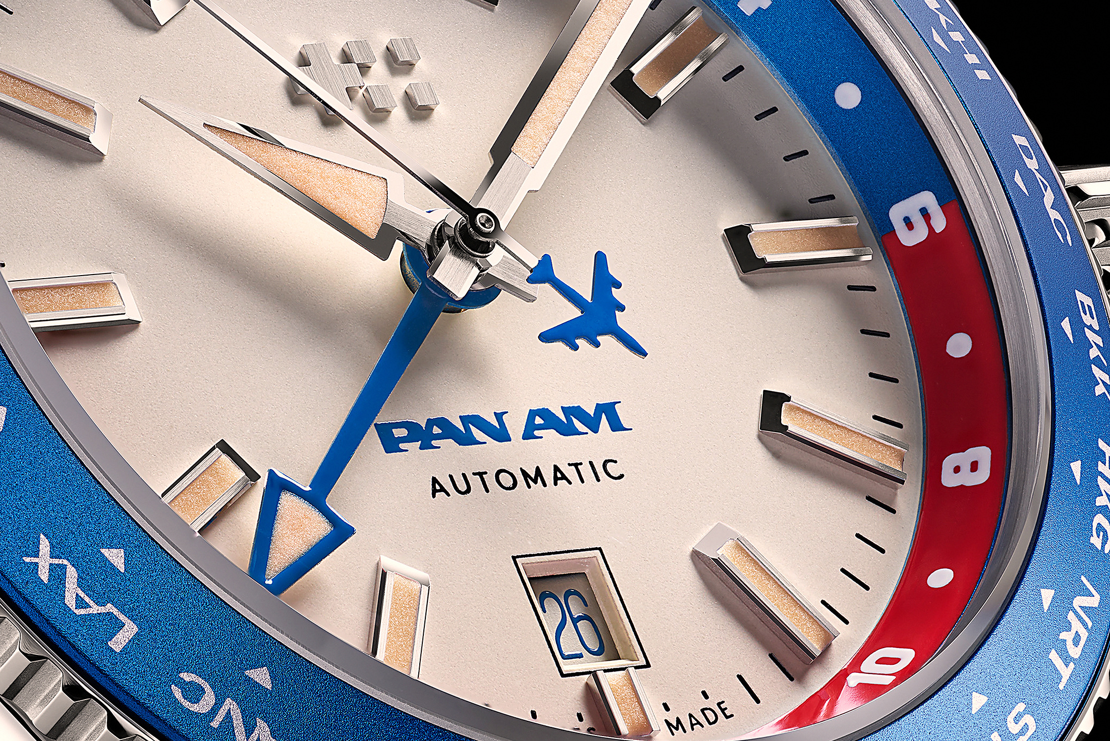 Часы с безелем C60 Clipper GMT