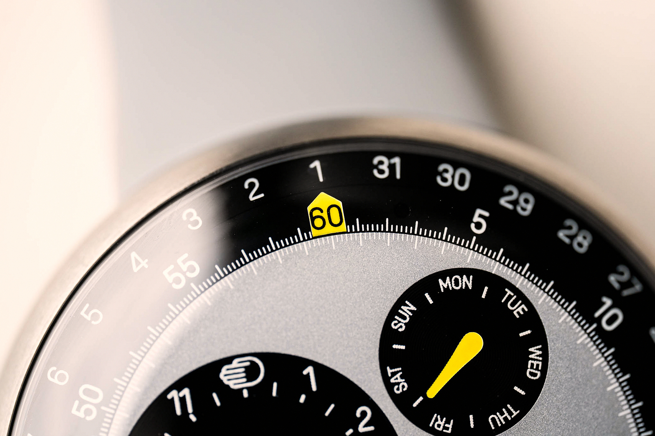 Индикатор 60 минут Ressence Marc Newson Type 3 MN