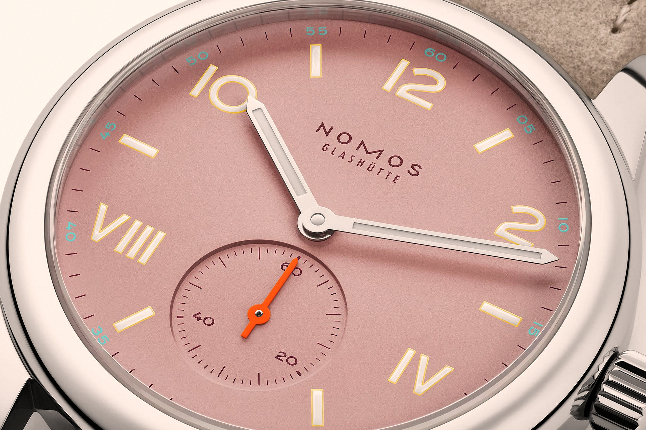 Макро снимок розового циферблата