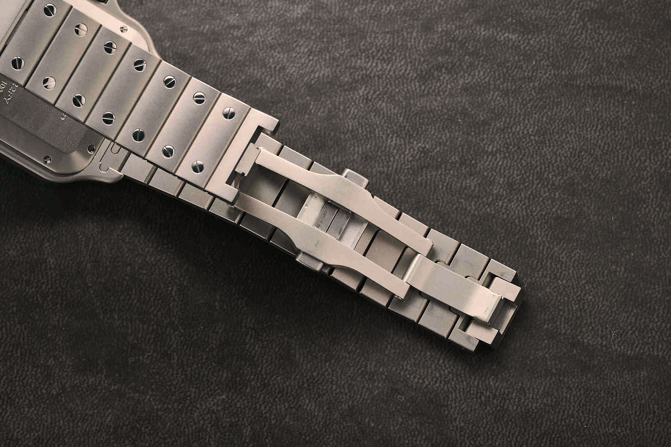 Cartier Santos в титане