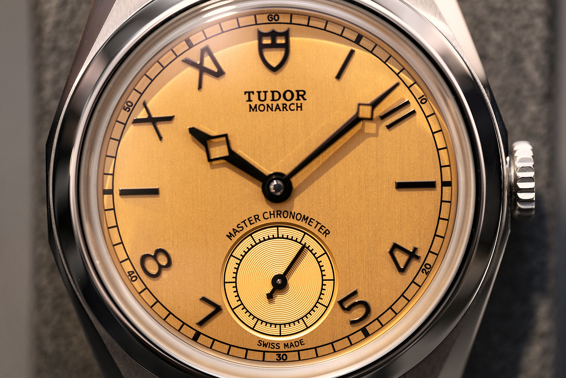 Tudor Monarch и Pelagos