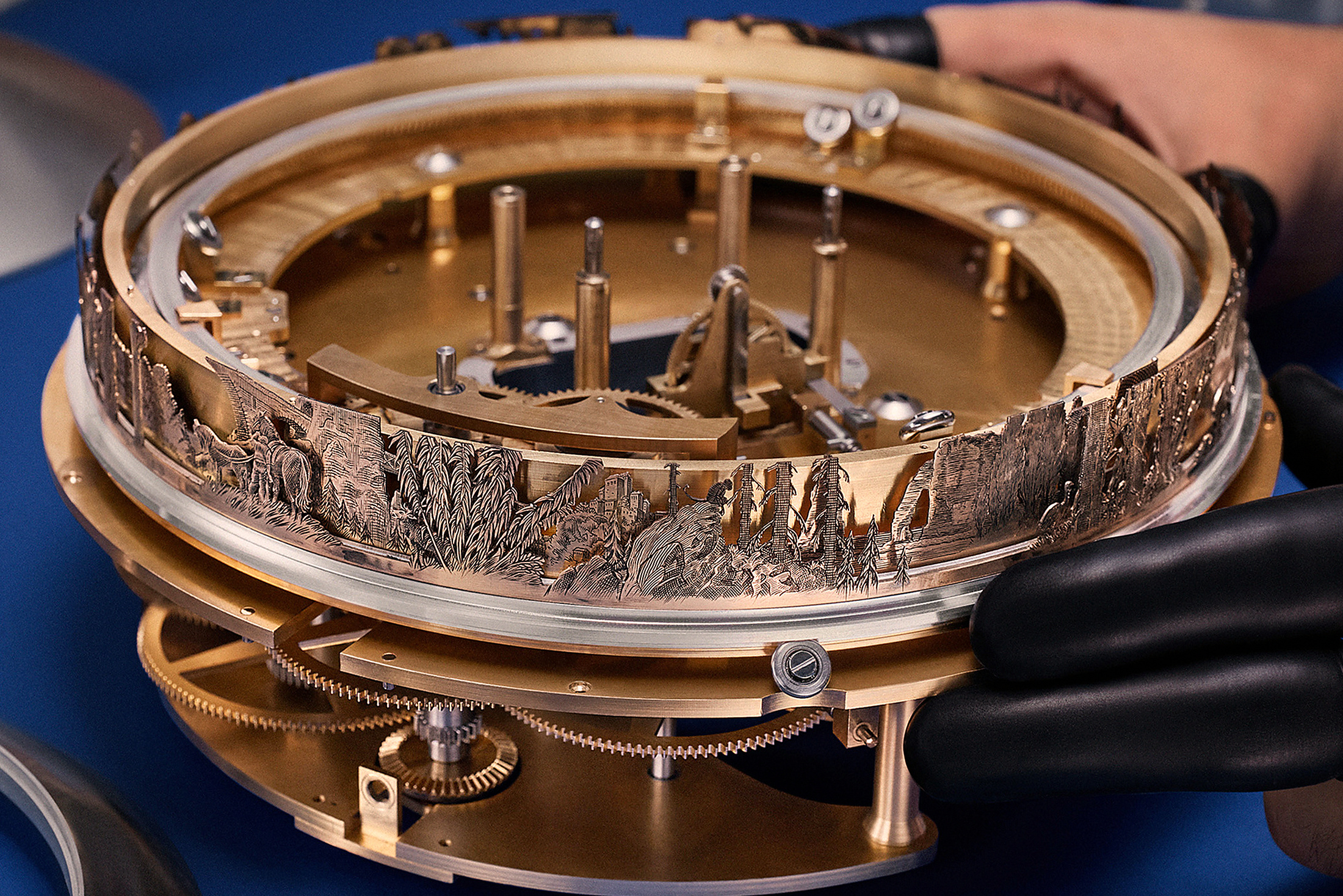 LV и De Bethune LVDB-03 GMT