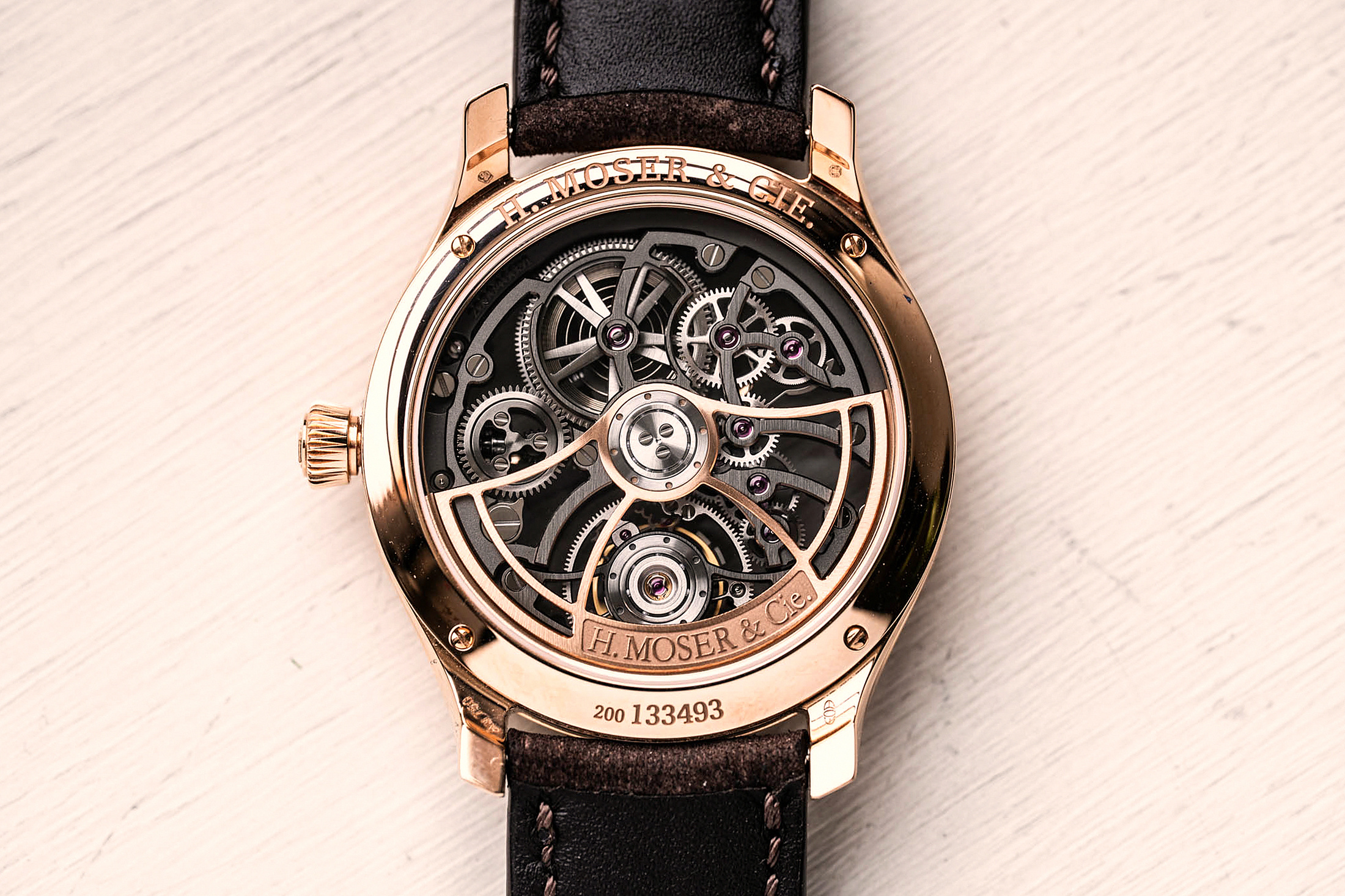 Задняя часть корпуса Endeavour Tourbillon Skeleton