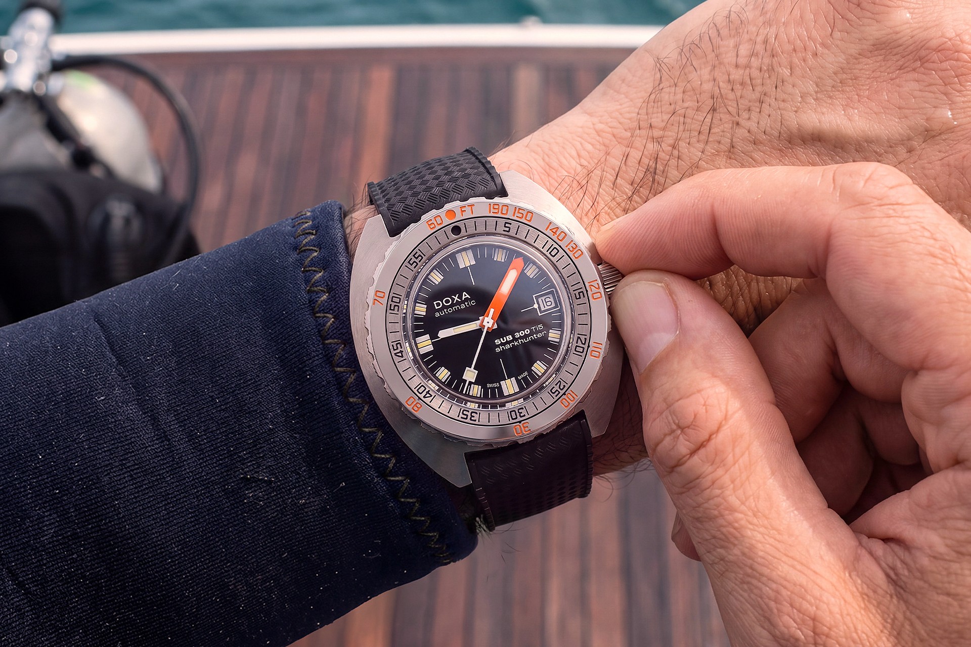 Doxa Sub 300 Ti5 Sharkhunter Wristshot