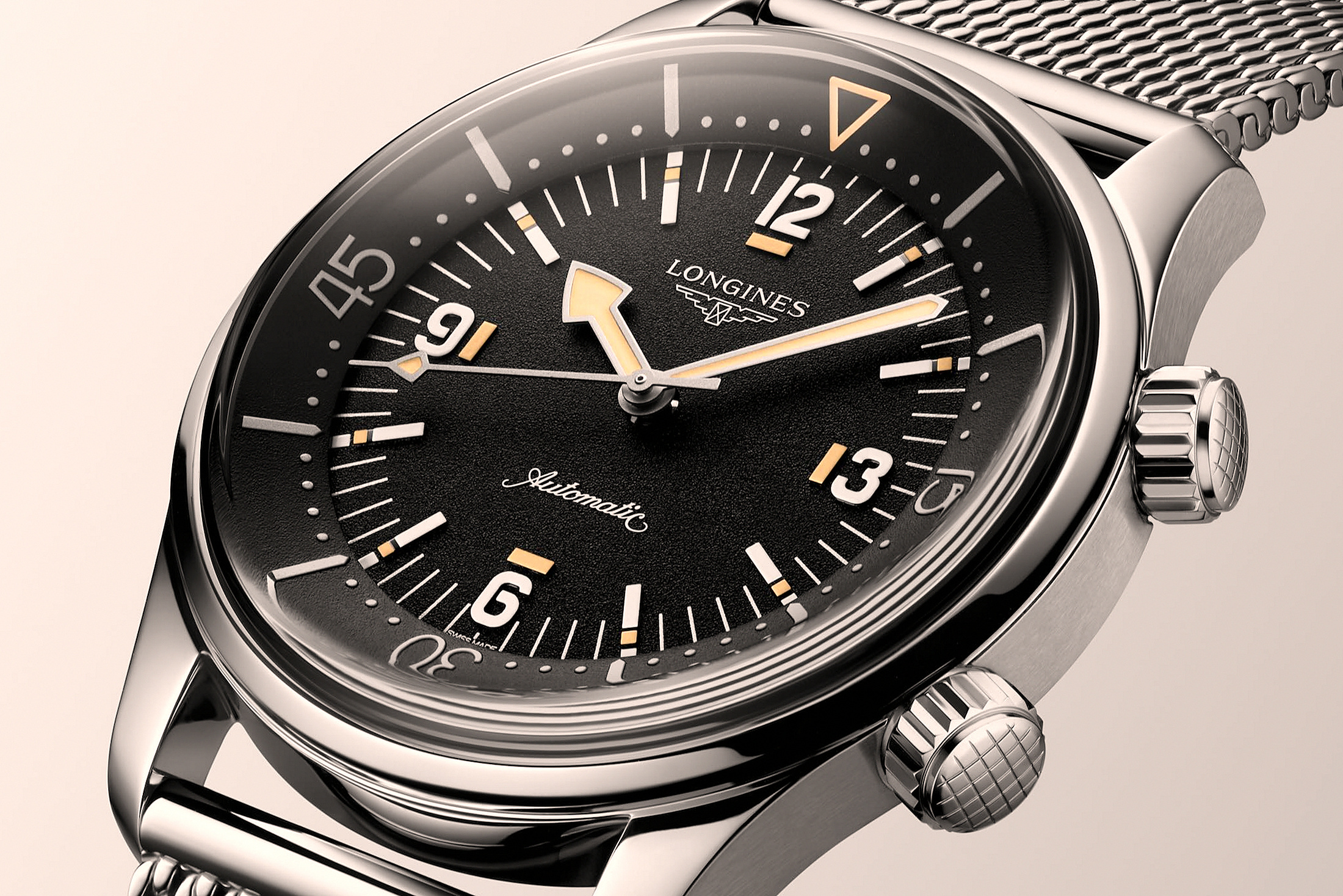 Legend Diver 59 в наклонном ракурсе
