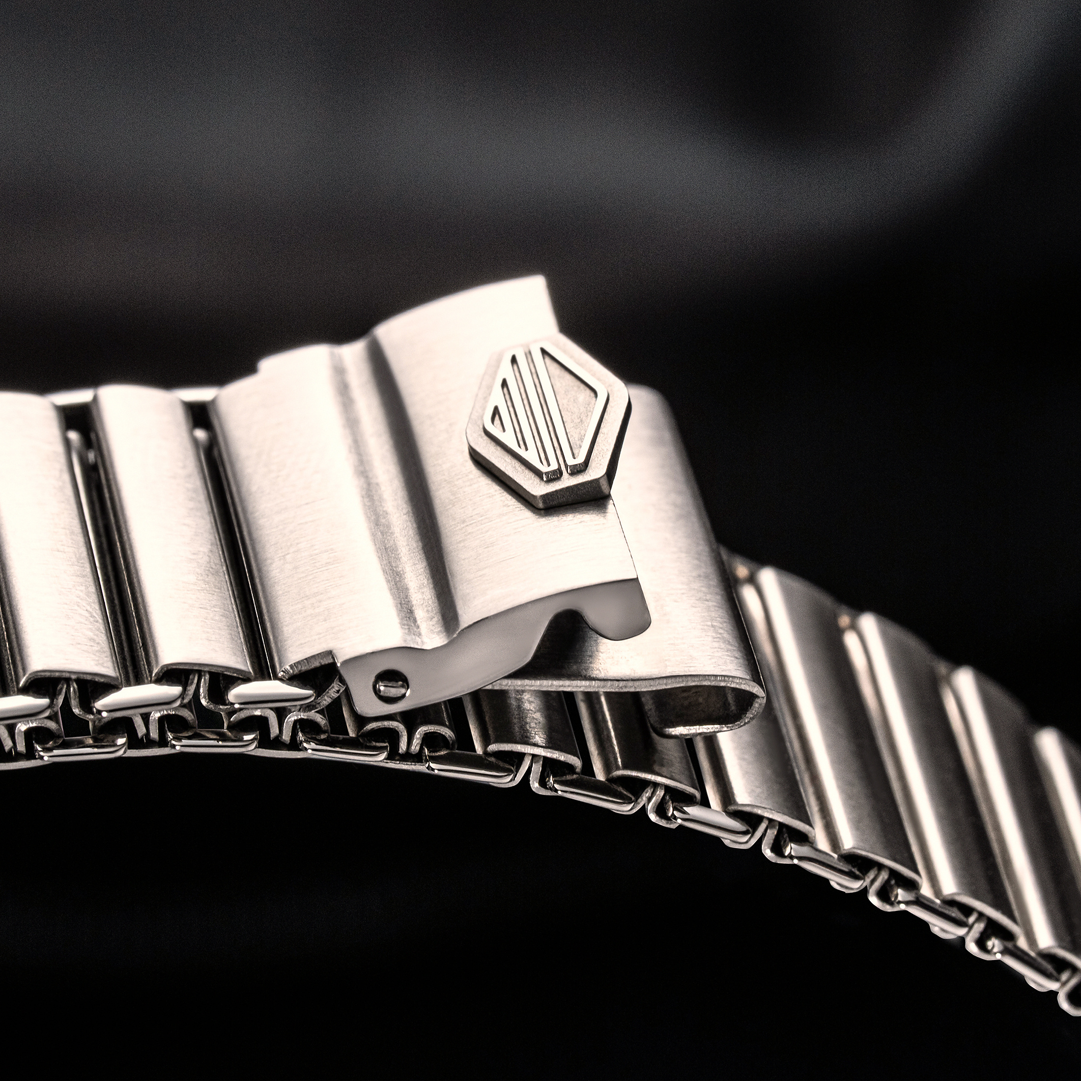 Serica Field Chronometer