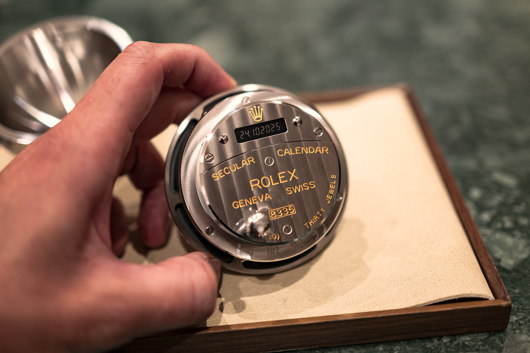 ЖК-дисплей и задняя крышка