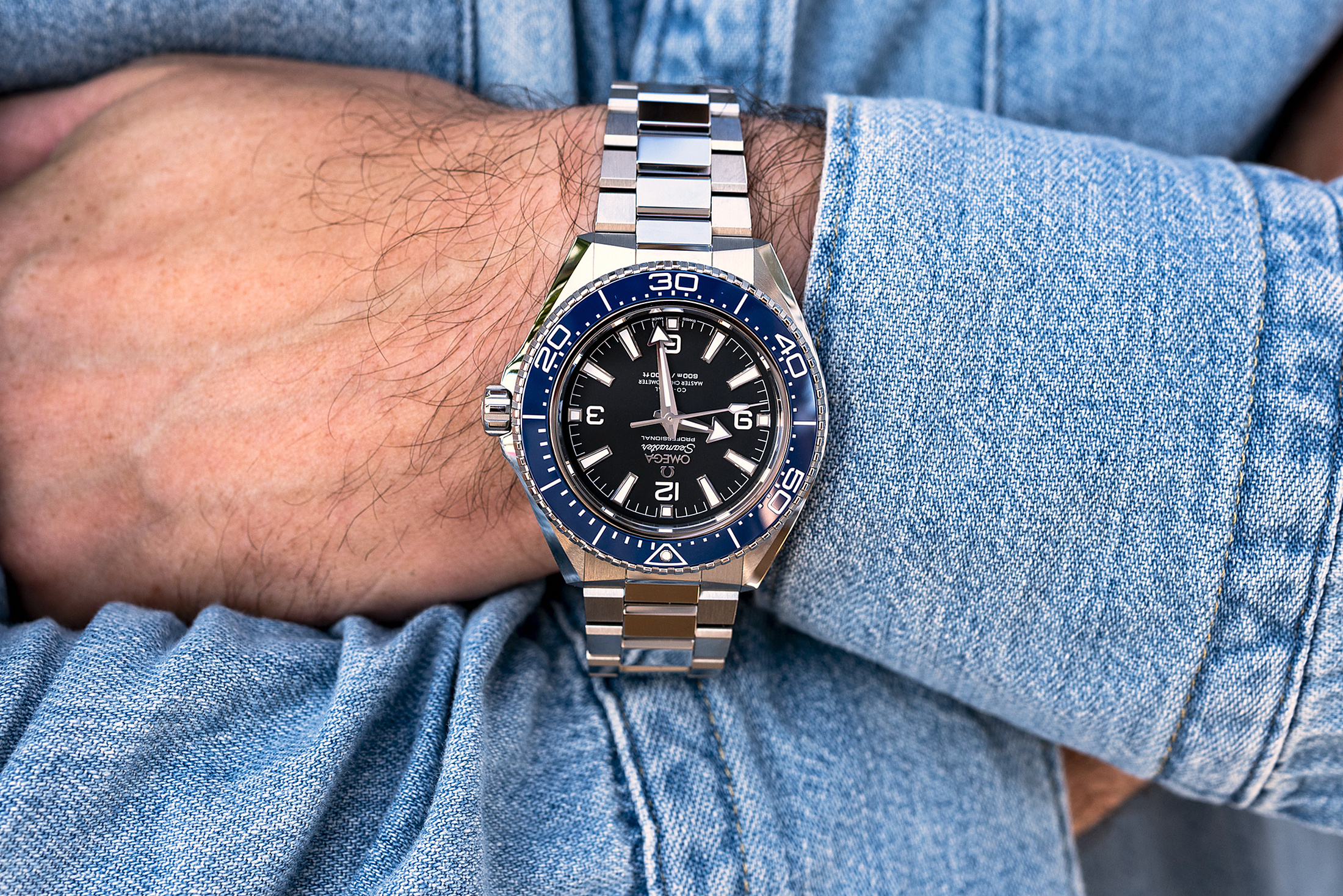 Omega Planet Ocean 2025 и Seamaster 300M