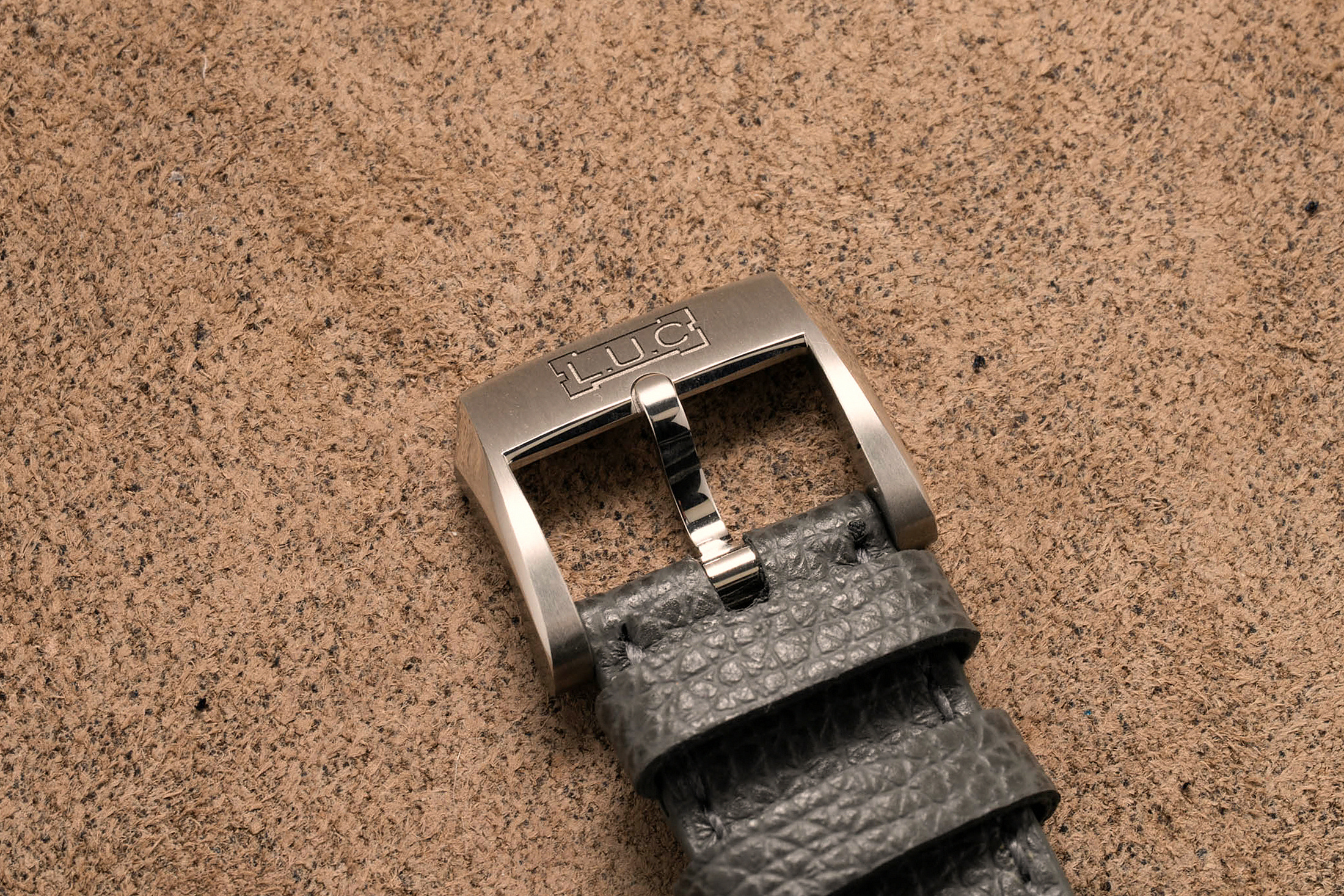 Пряжка Chopard L.U.C 1860
