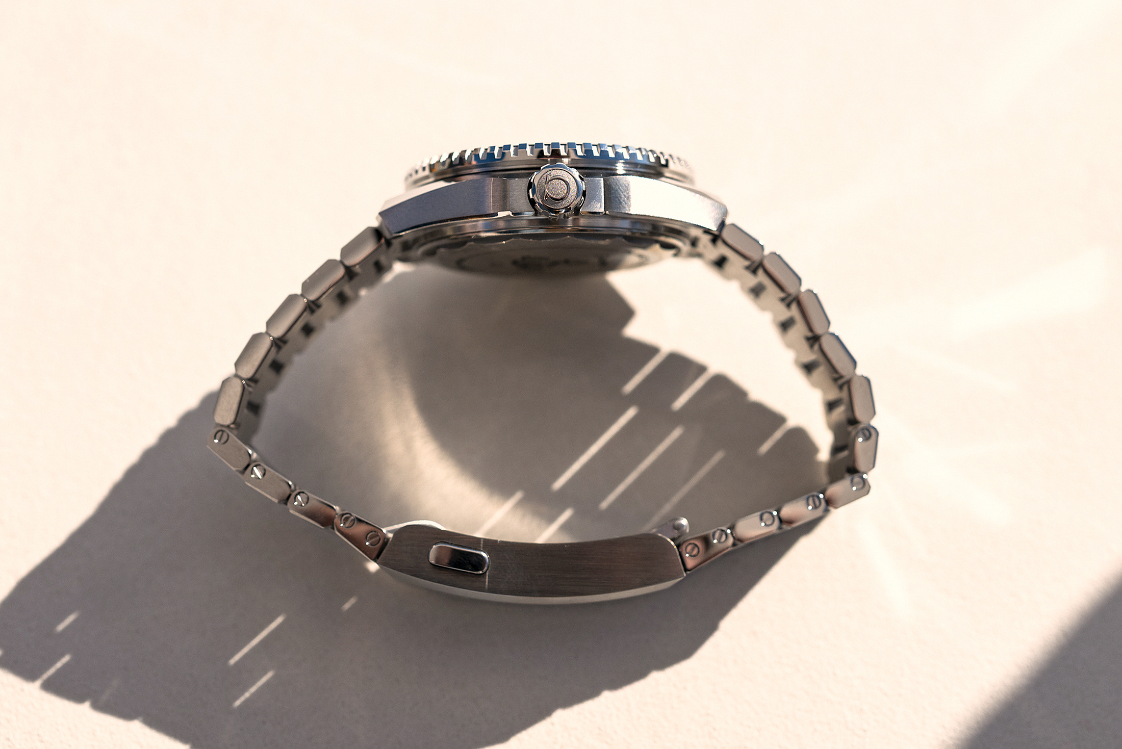 Omega Planet Ocean 2025 на выставке