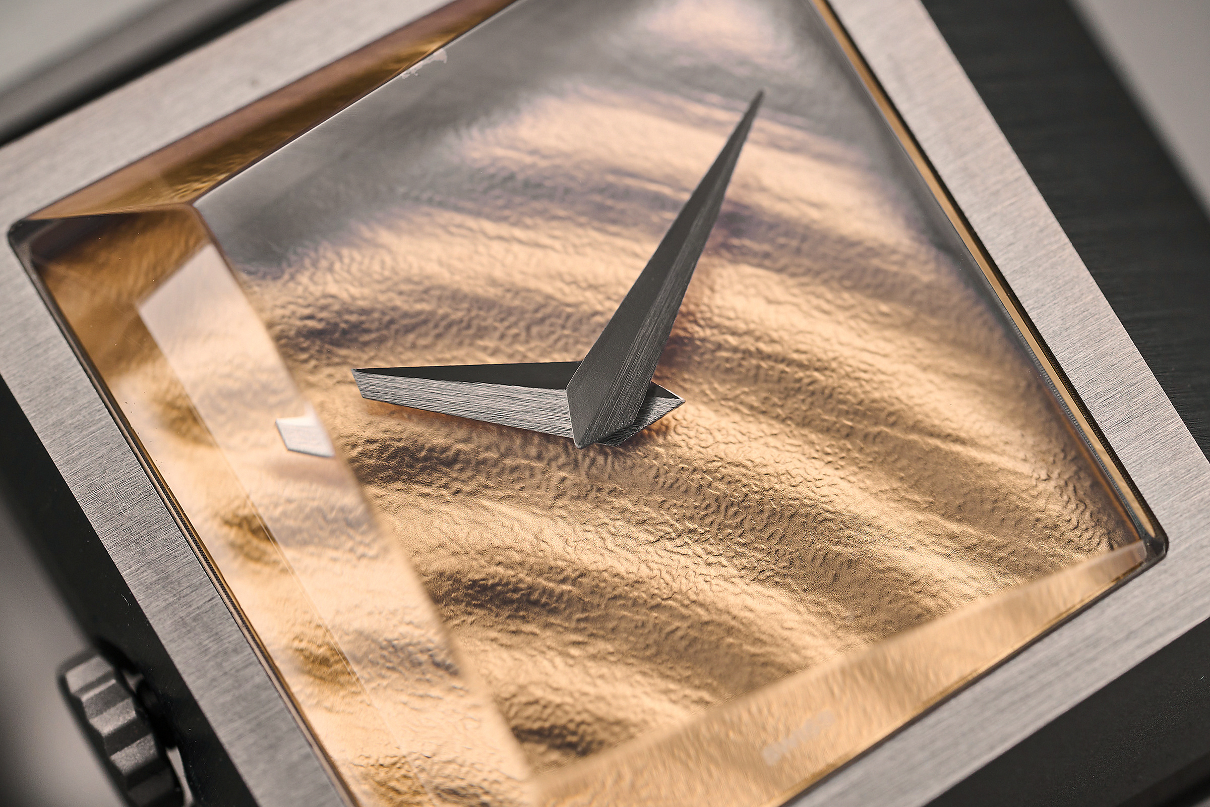 Часы Toledano & Chan b/1.3r