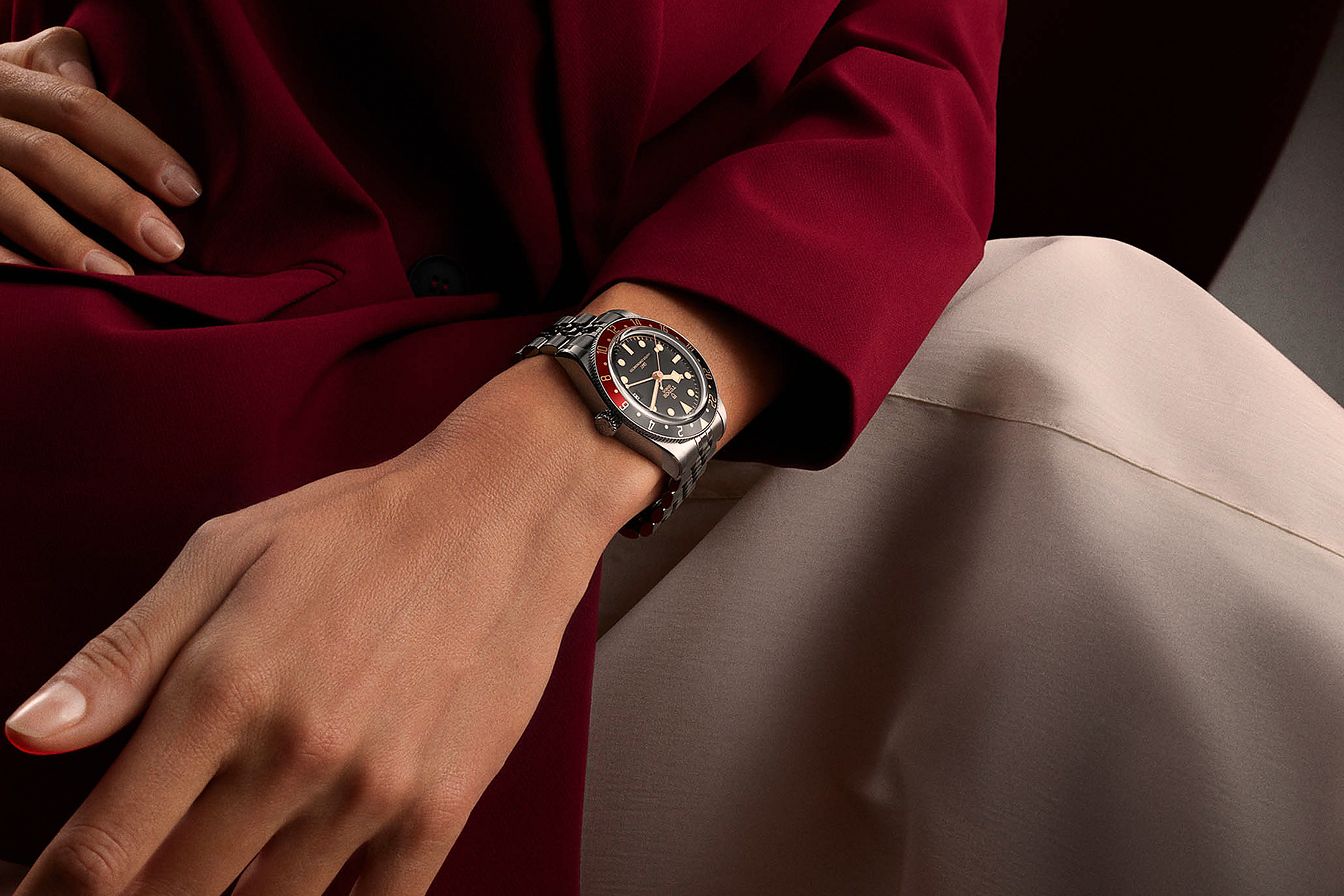 Пятизвенный браслет на запястье