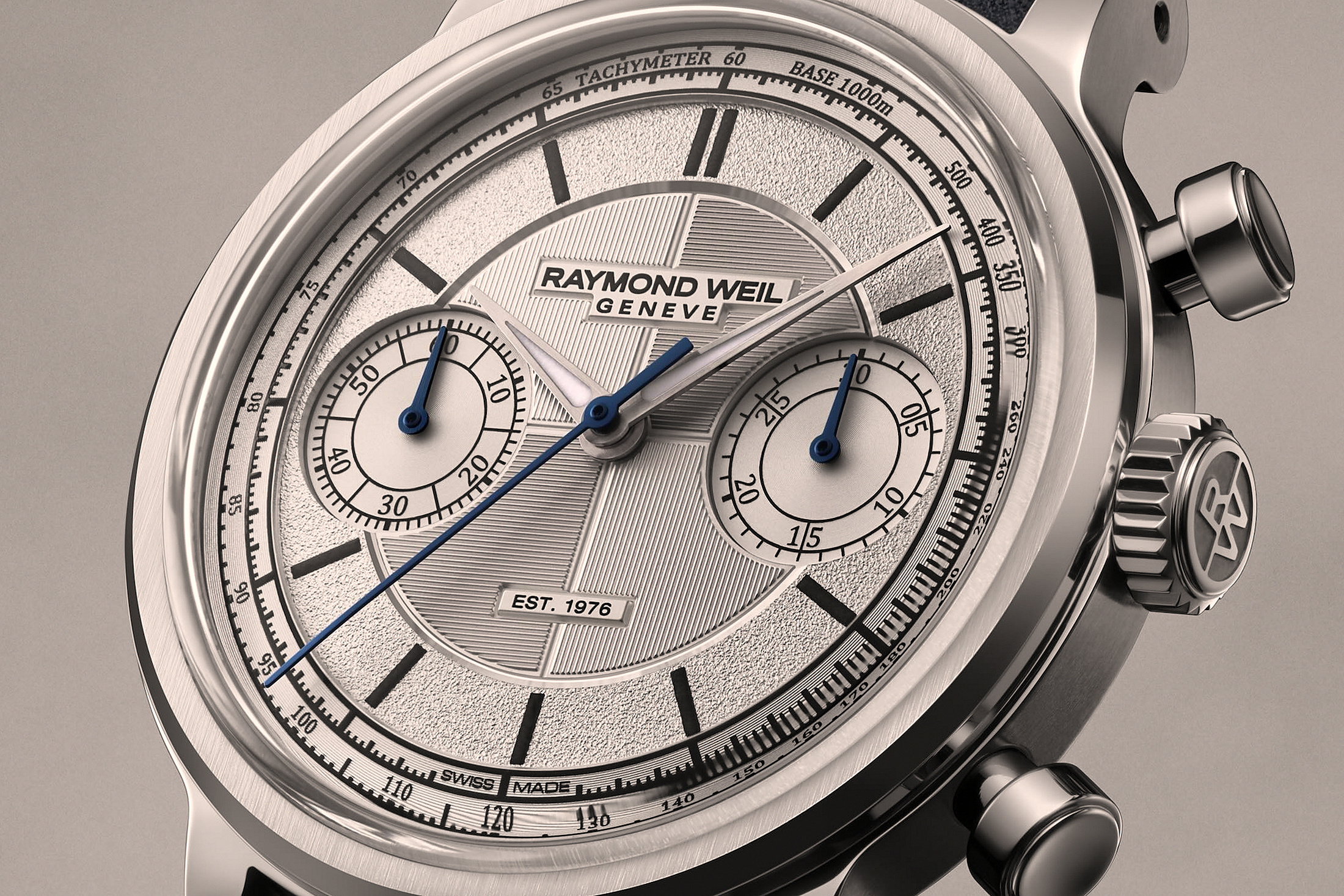 Близкий план циферблата The Fifty