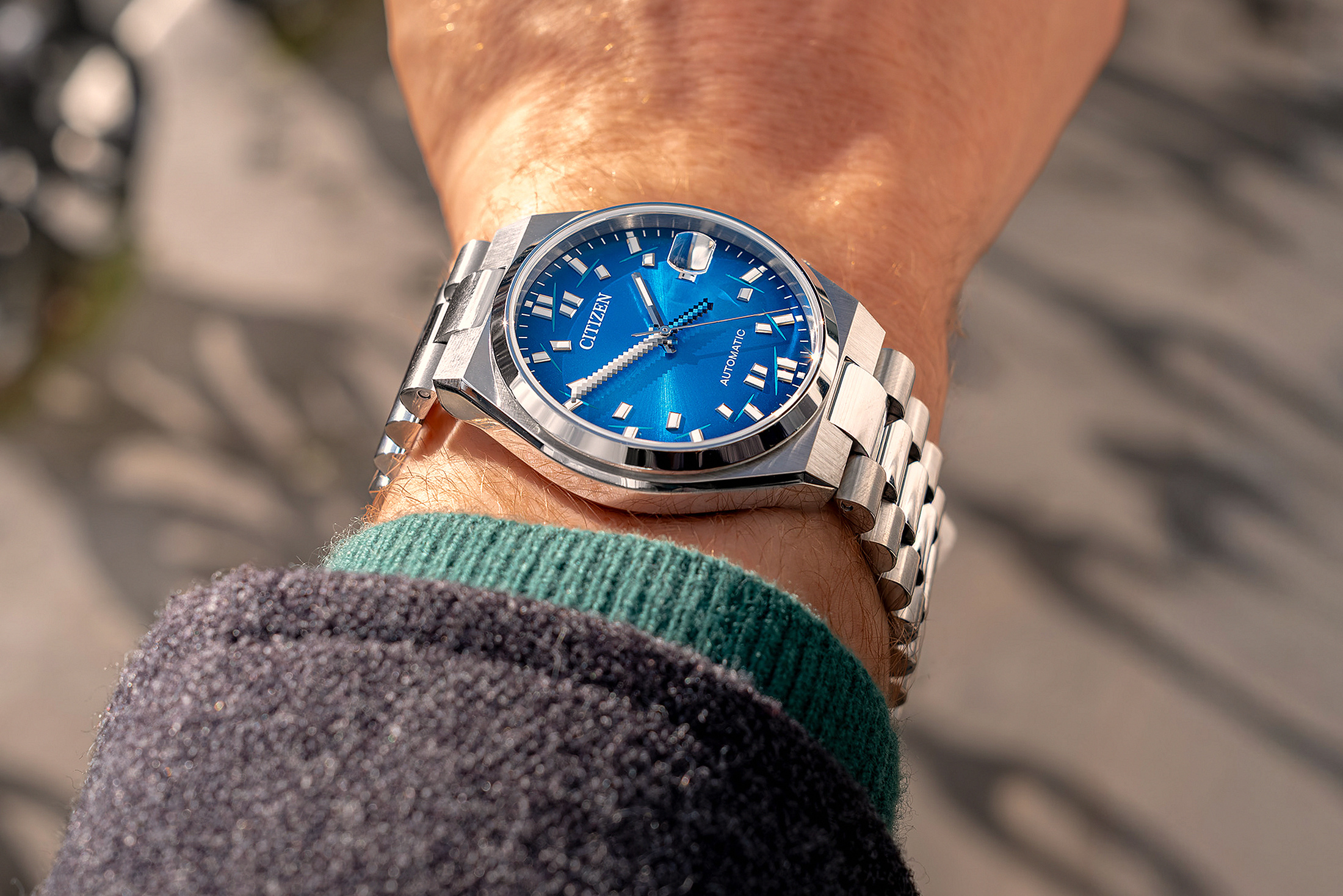 Вид сбоку Citizen Tsuyosa