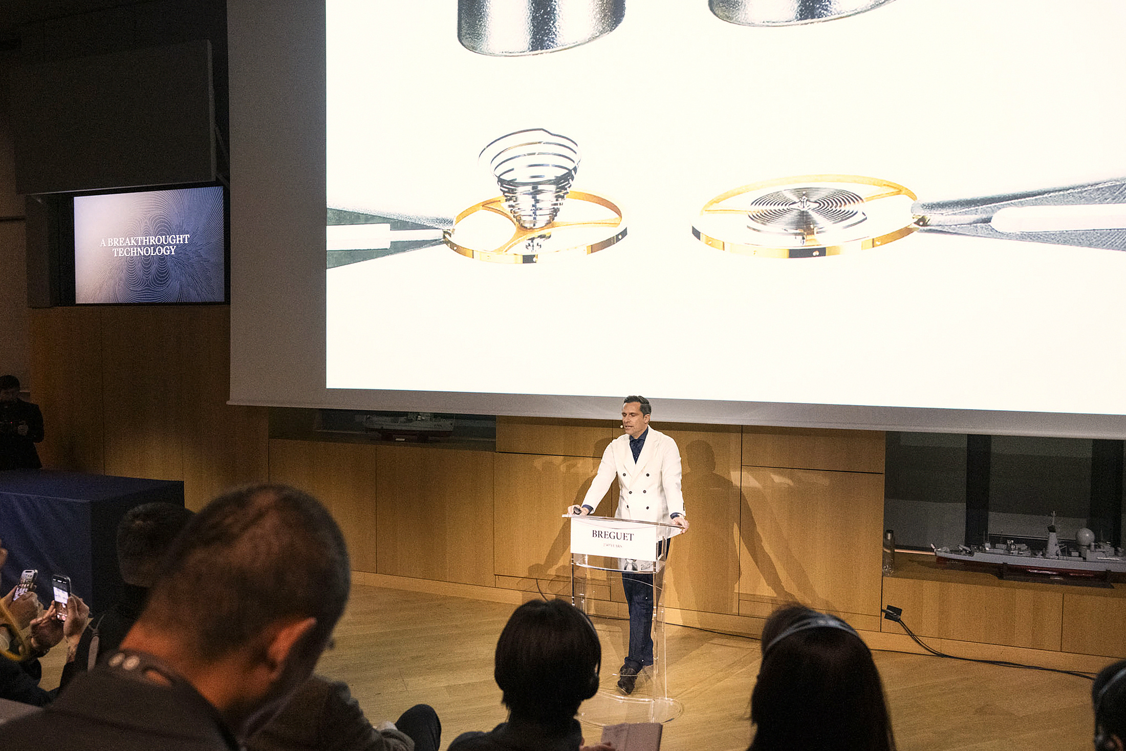 Генеральный директор Breguet Грегори Киссинг