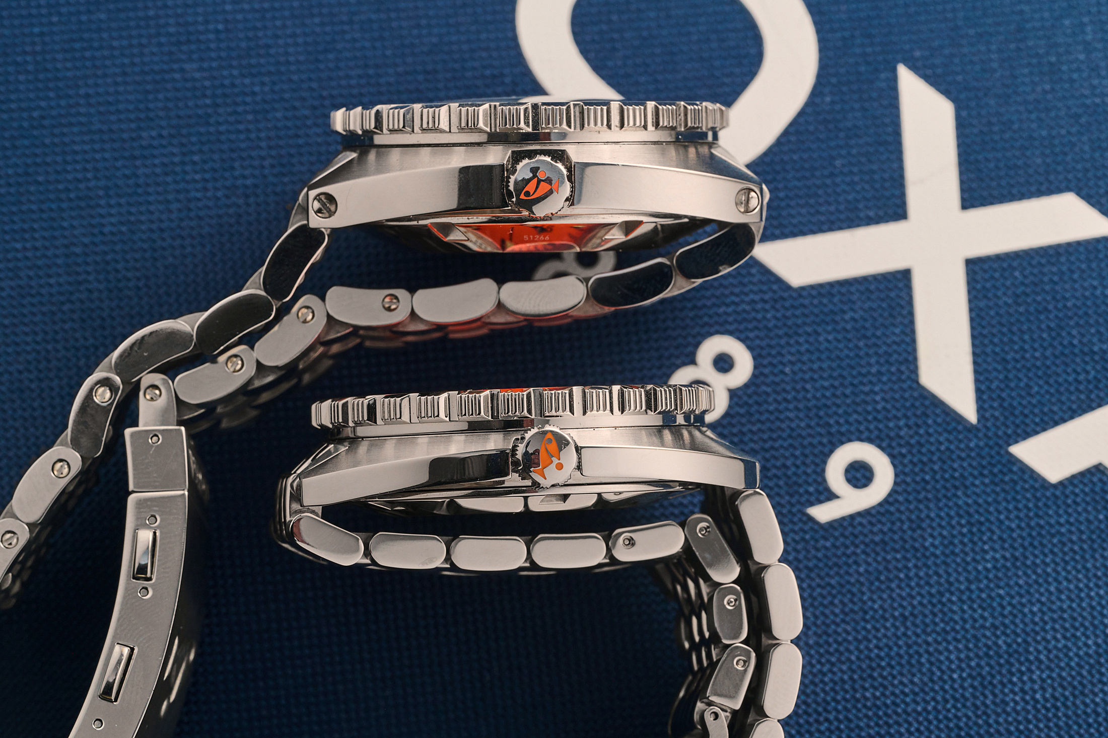 Цвета Doxa SUB 750T