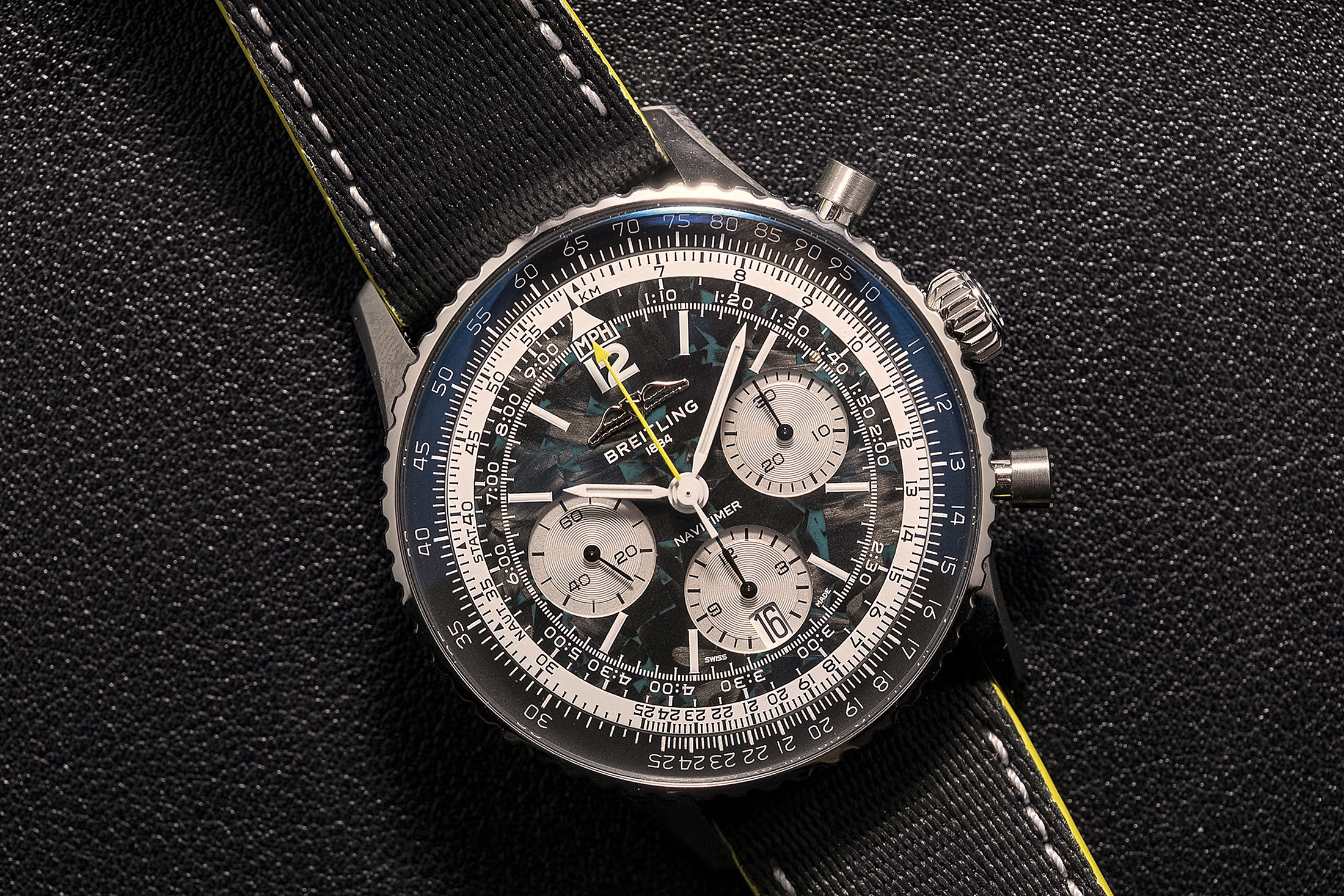 циферблат часов Breitling