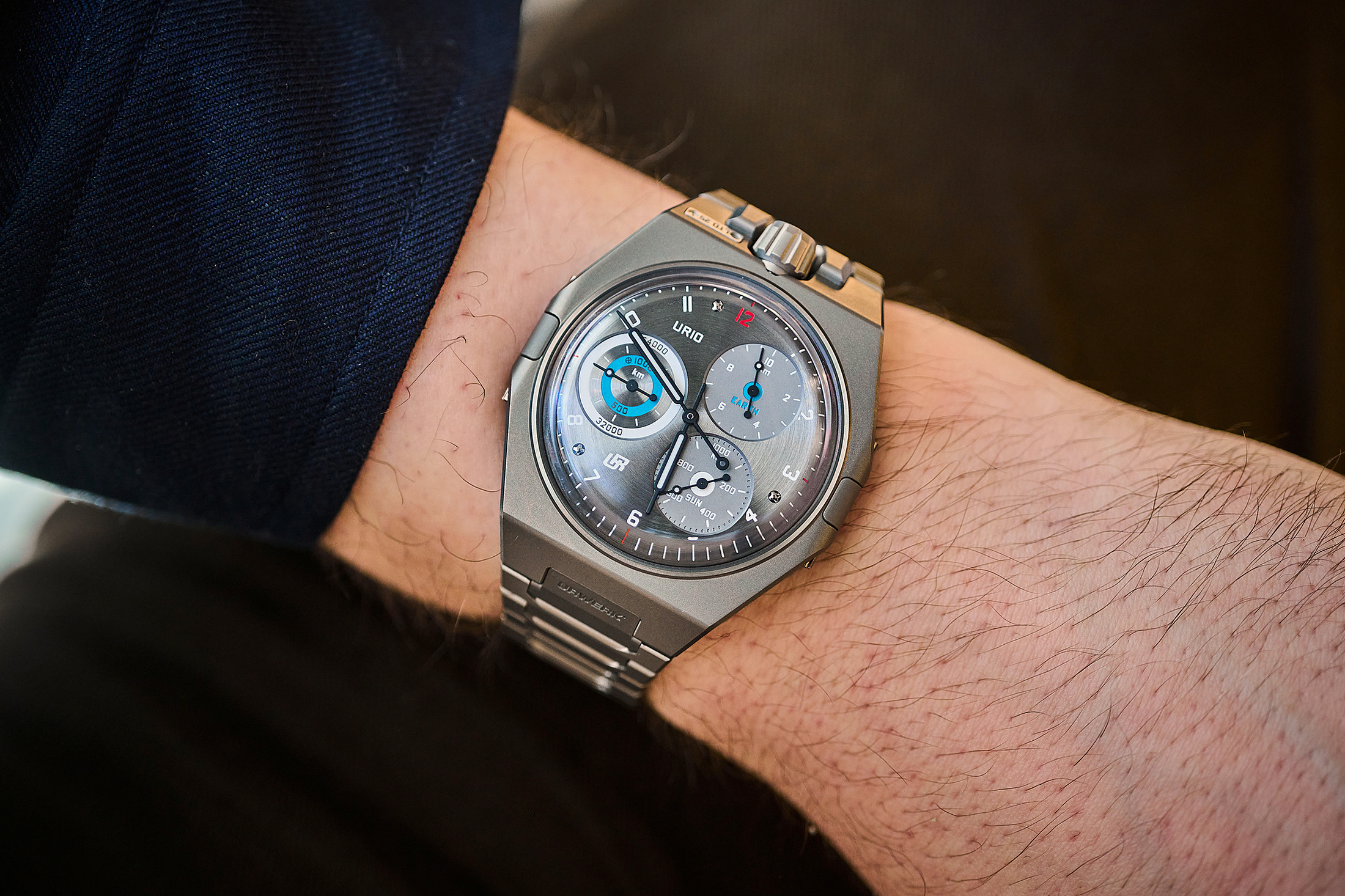 Urwerk Spacemeter UR-10 на запястье