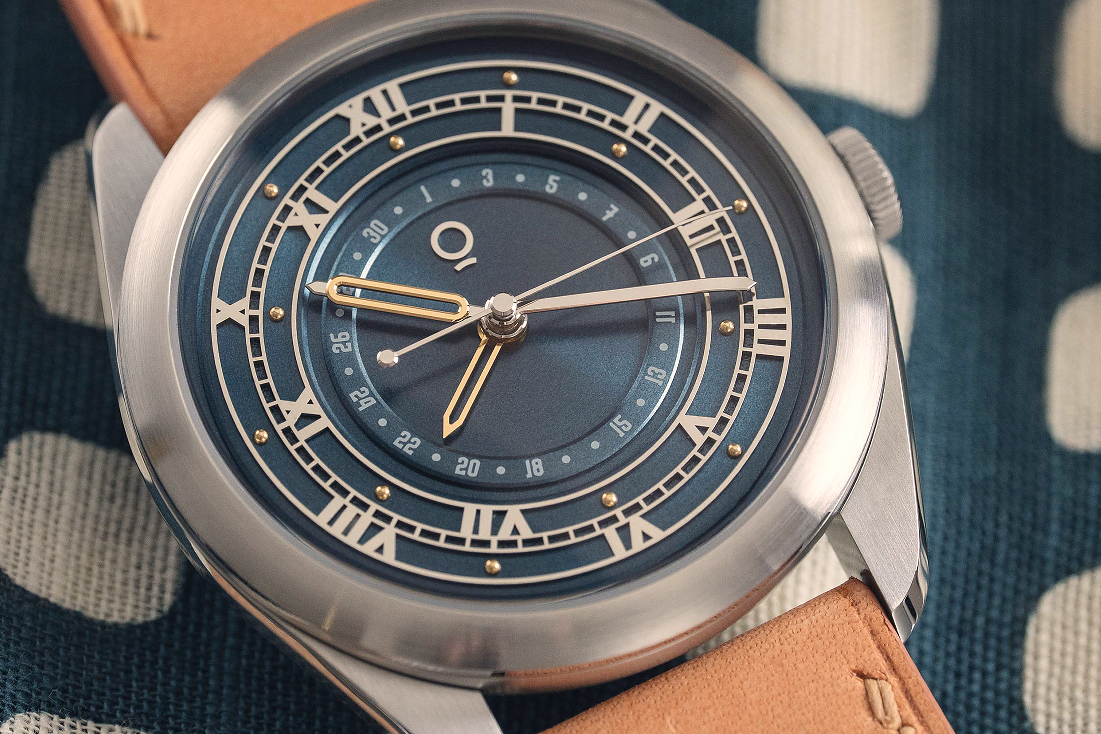 Часы OraOrea Coriolis Pointer Date Skyline Silver