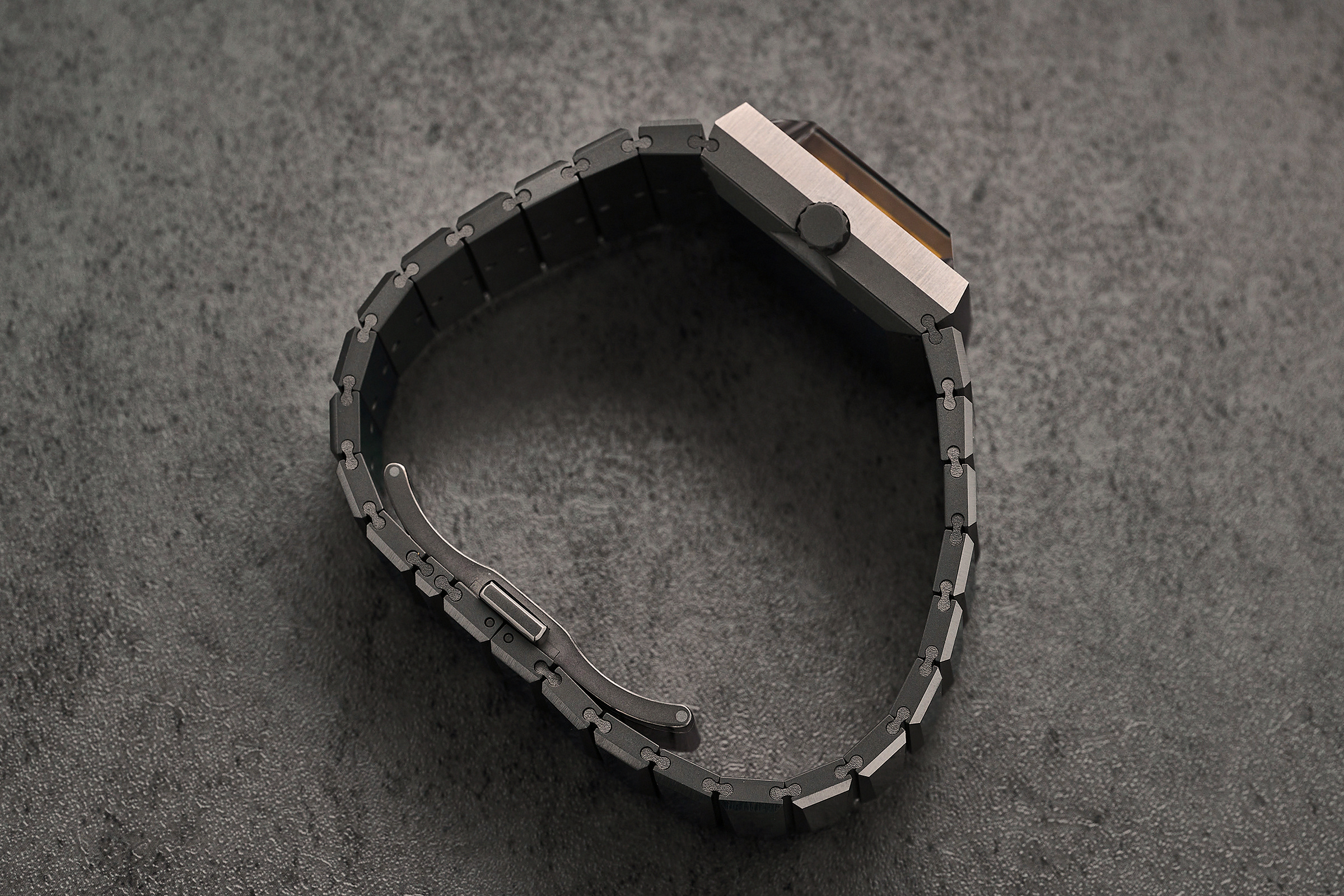 Часы Toledano & Chan b/1.3r