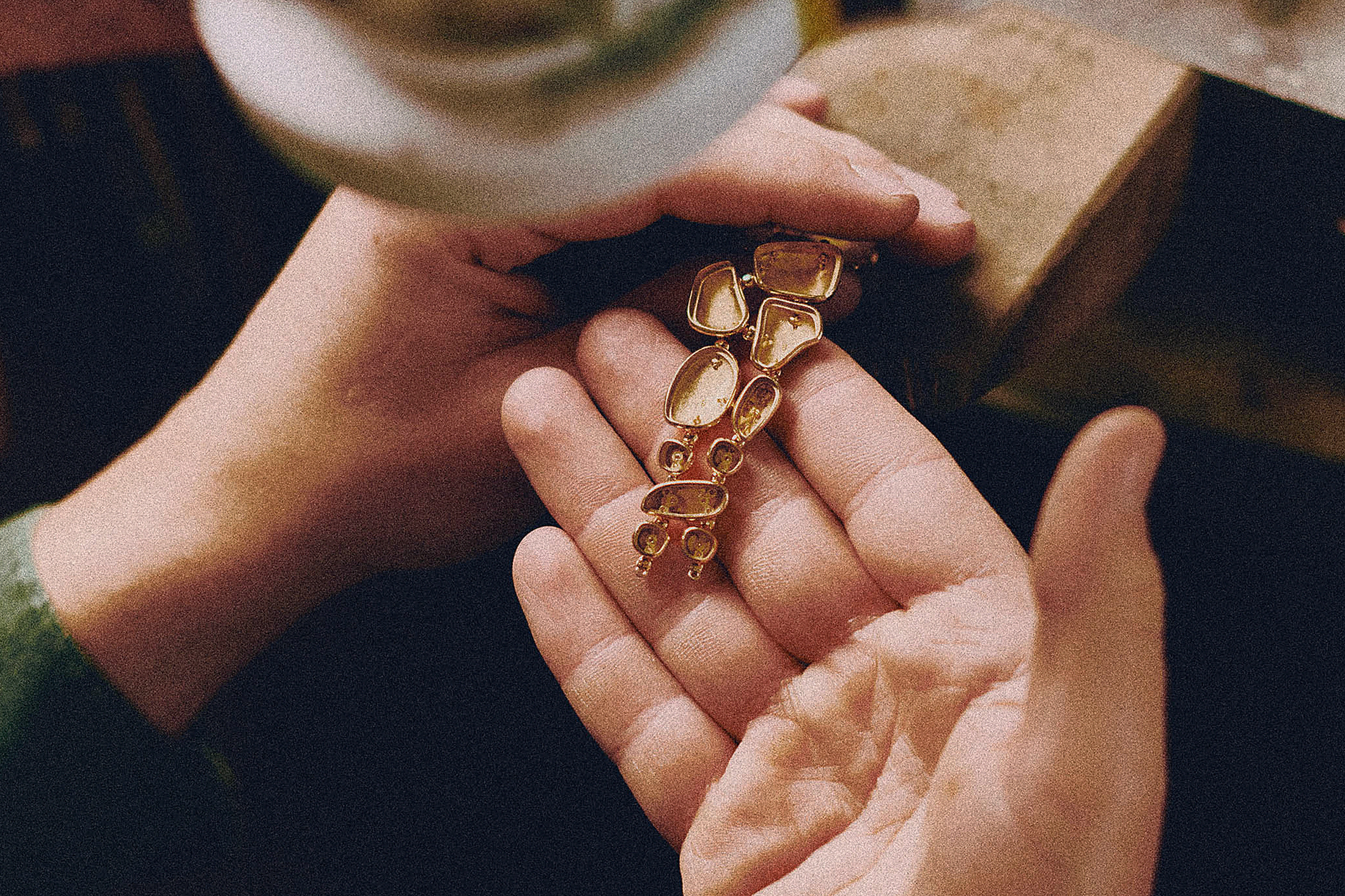 Полый браслет Galets