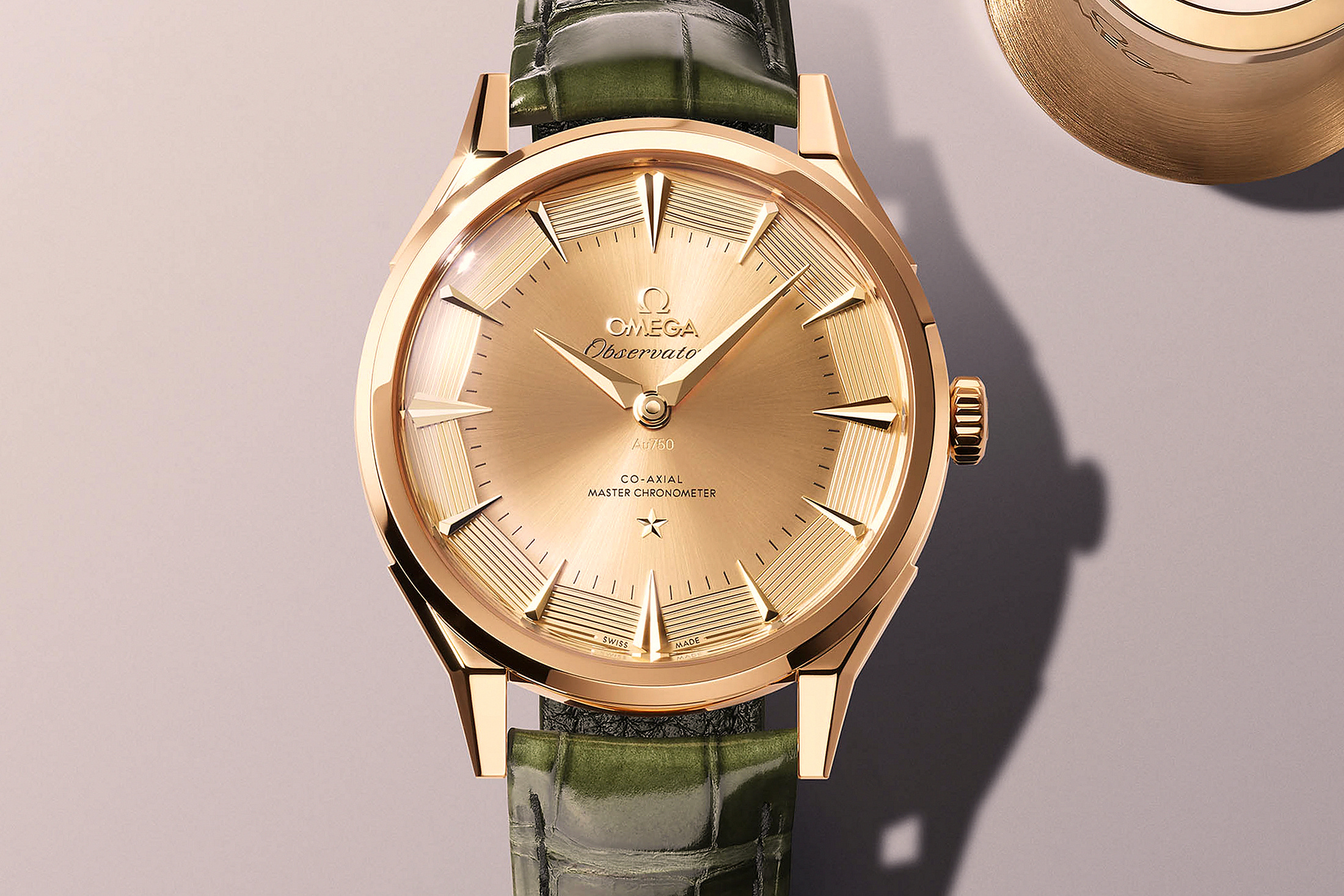 Moonshine Gold на ремешке