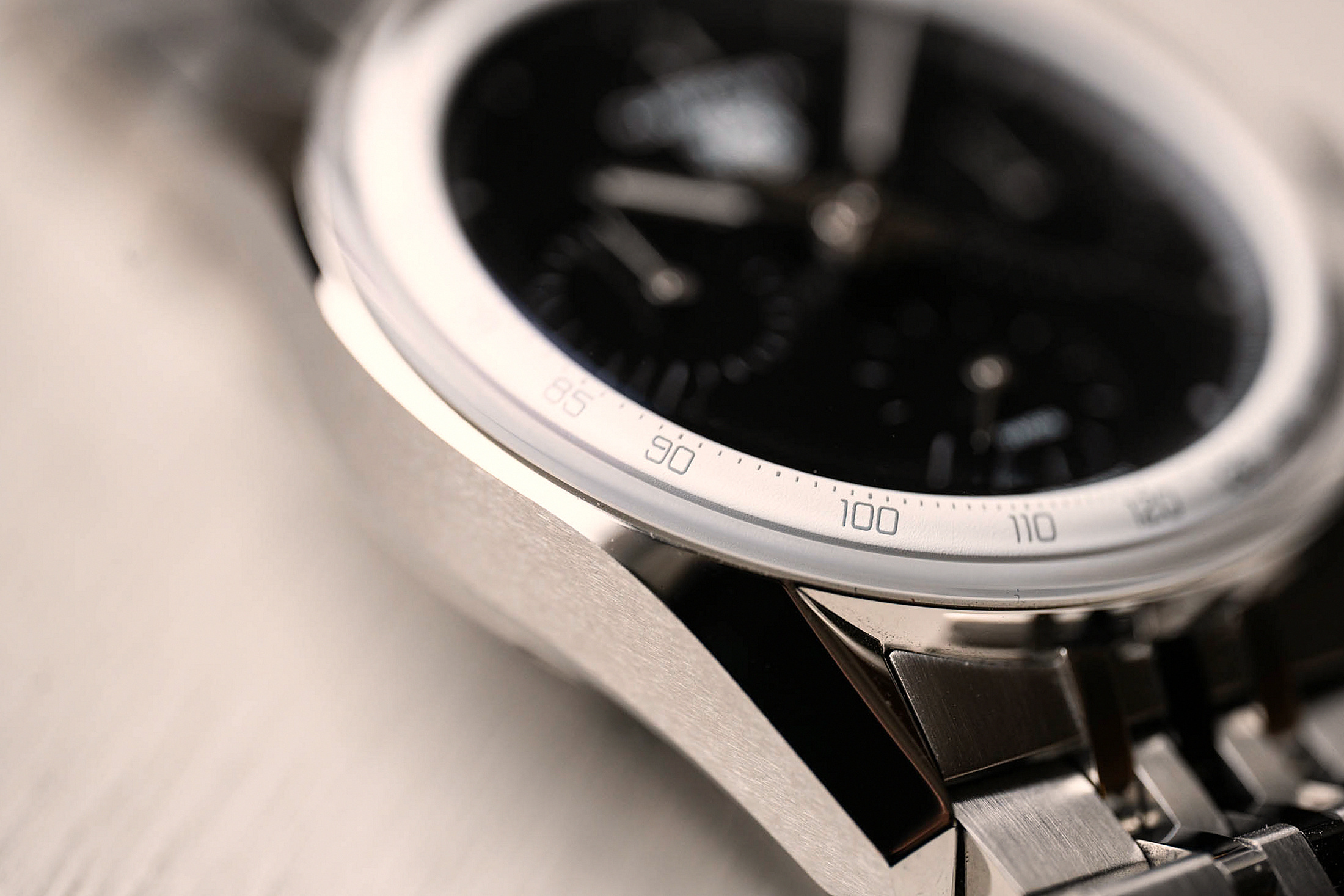 TAG Fragment Carrera Glassbox тахиметр