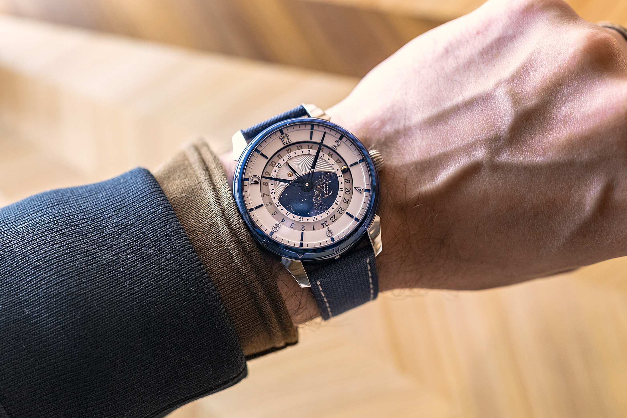 LVDB-03 Sympathique Louis Varius