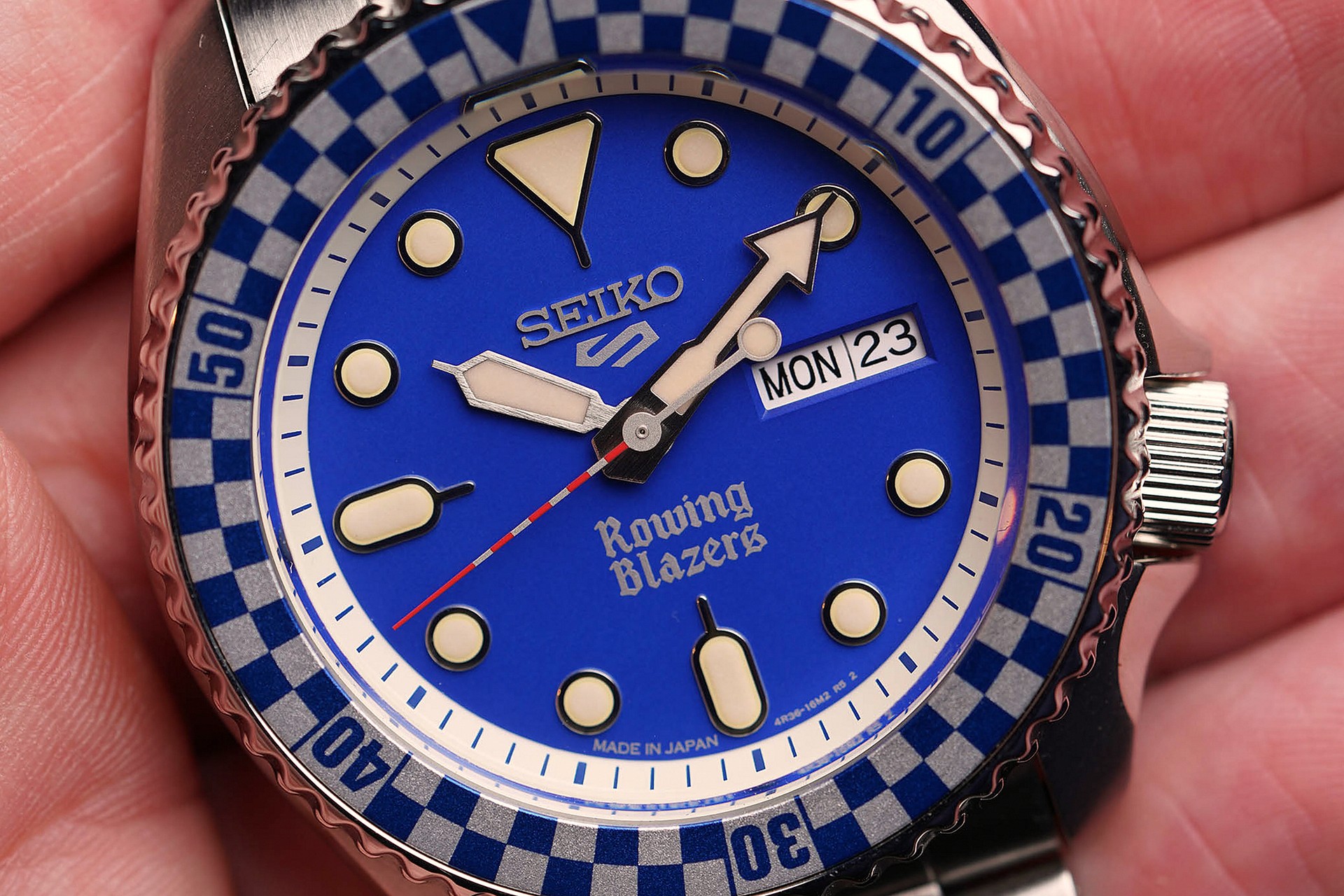 Seiko Rowing Blazers Rally Diver Blue Dial Macro